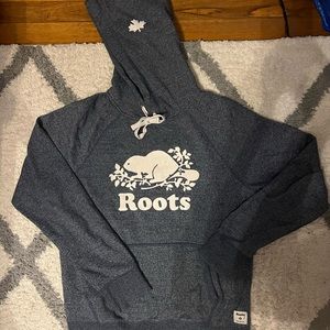 Heather blue roots hoodie size medium. Small stain on bunny (in second pic)